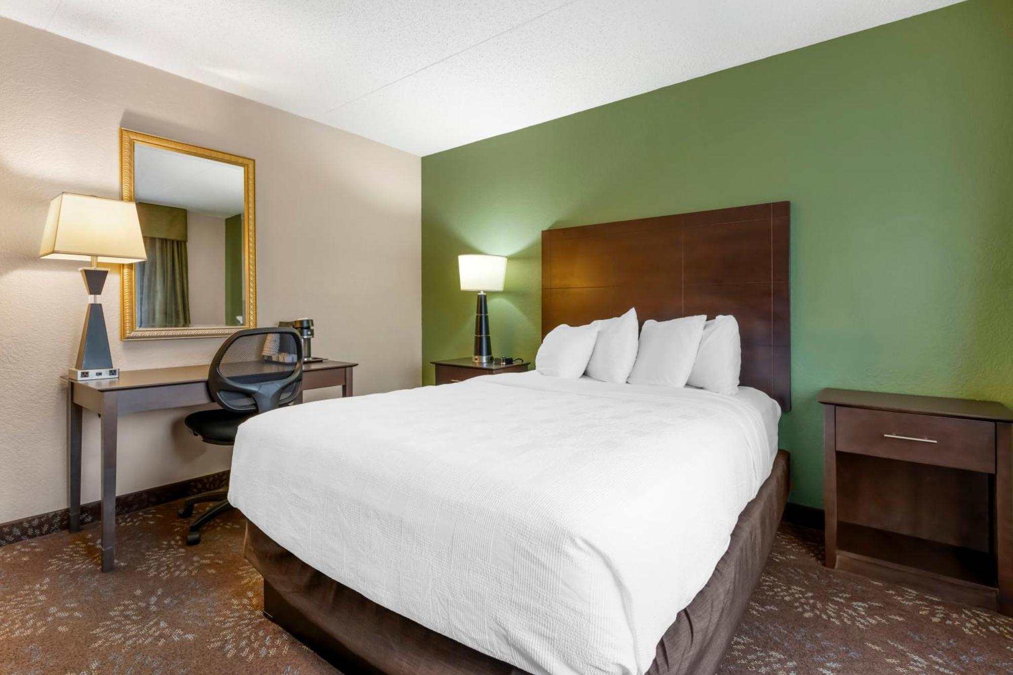 Best Western Plus New Ulm Bagian luar foto