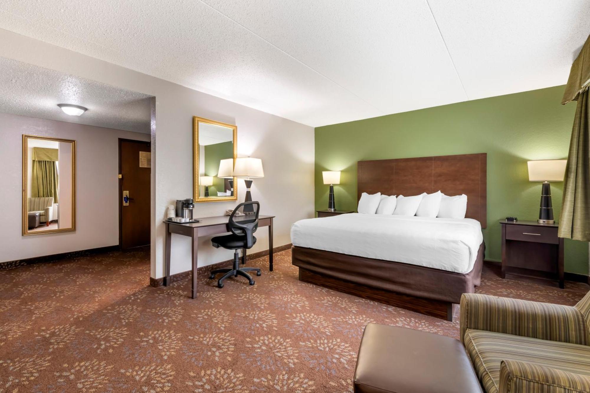 Best Western Plus New Ulm Bagian luar foto