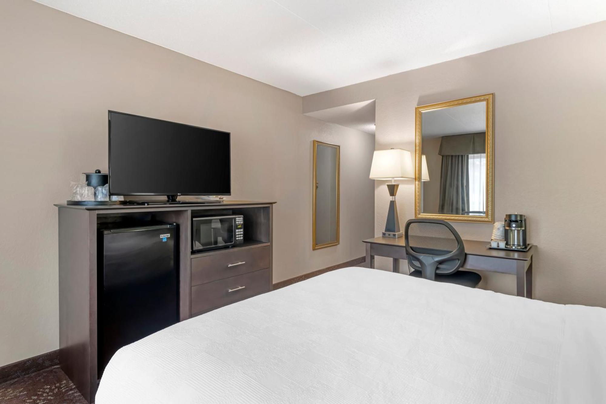 Best Western Plus New Ulm Bagian luar foto