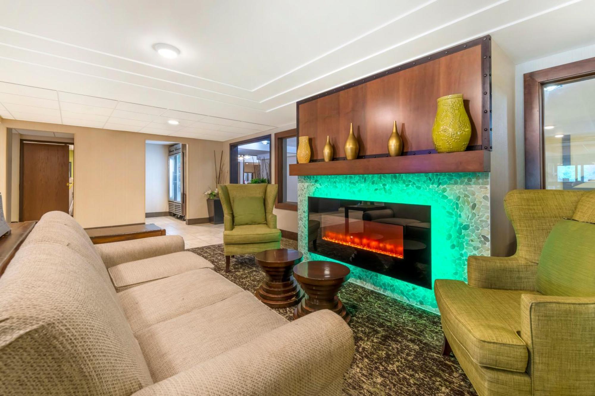 Best Western Plus New Ulm Bagian luar foto
